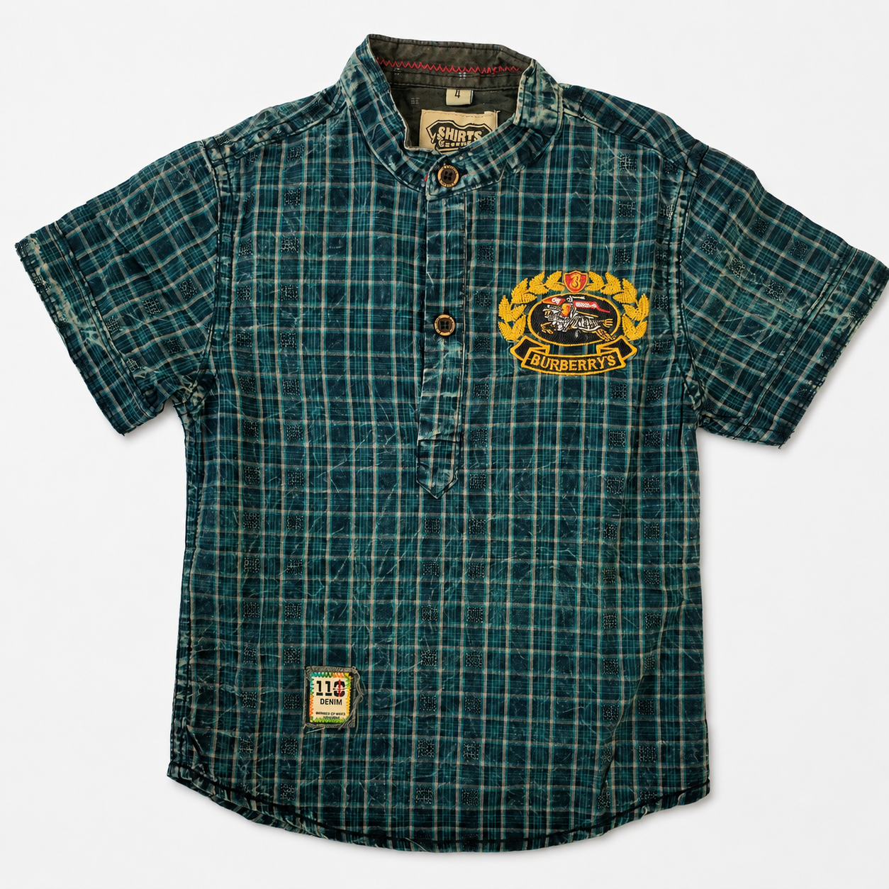 Classic Checkered Style for Everyday Adventures
